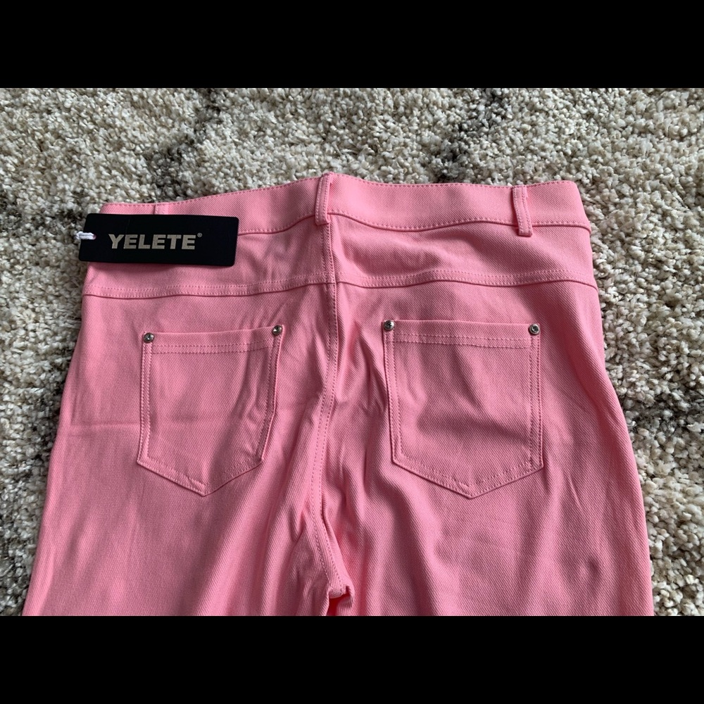NWT light pink capris